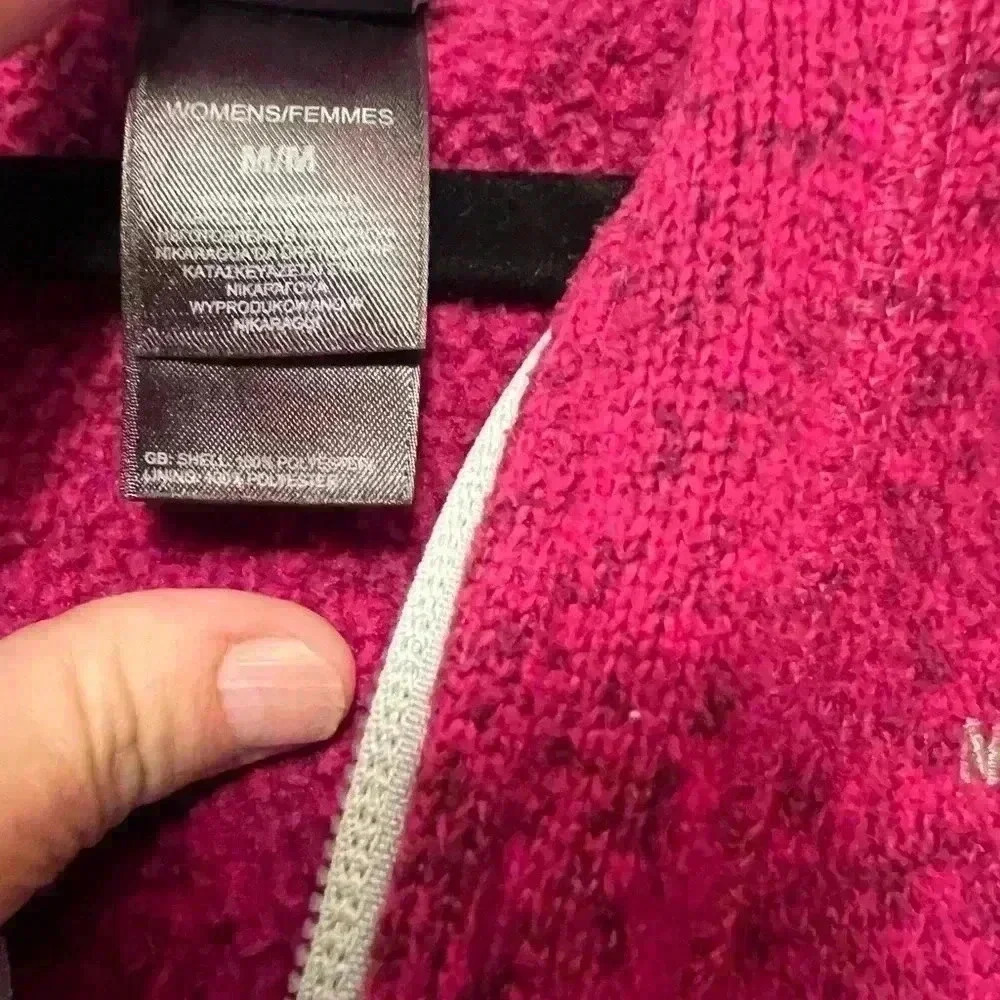 The North Face Pink Hooded 1/2 Zip Soft Fleece Pullover Jacket size medium - Picture 5 of 7
